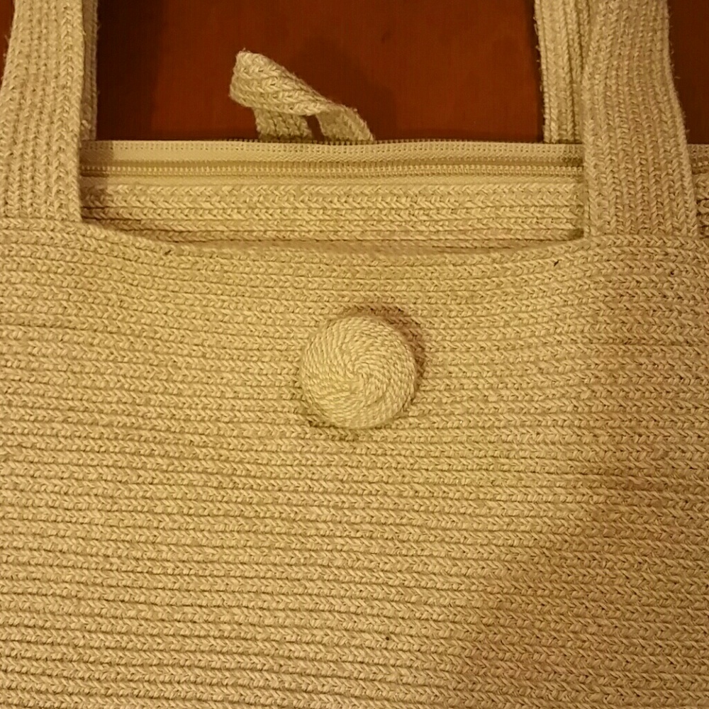 Purse - Picture 4 of 8